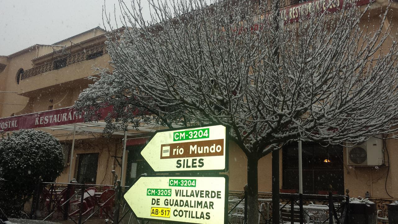 Hostal Restaurante Los Bronces Riópar المظهر الخارجي الصورة